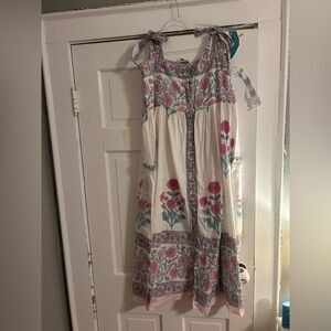 Juliet Dunn Floral Sleeveless Maxi Dress